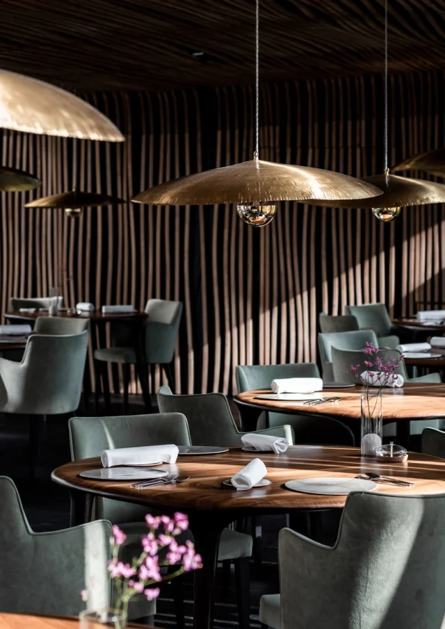 Uriage Restauration et Gastronomie - Ambiance Salle - Studio Papi Aime Mamie