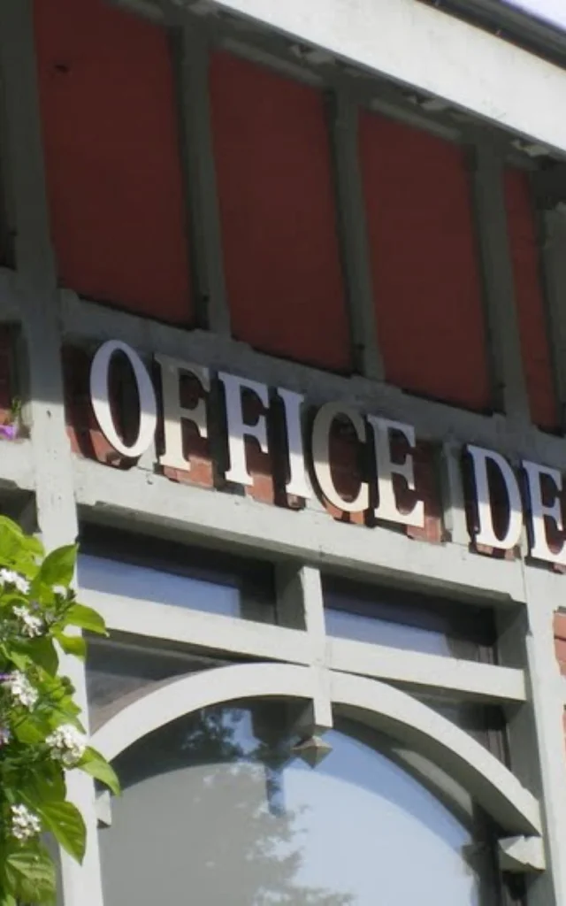 Uriage - Tourist Office Building - Archives