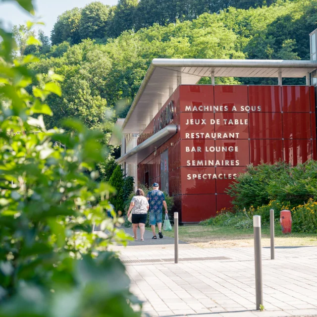 Uriage Casino JOA Marie El Hajal