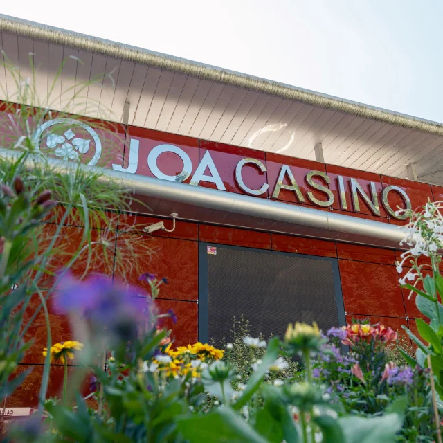 Uriage Casino JOA Marie El Hajal